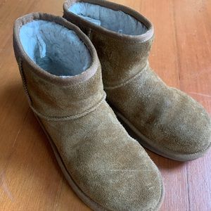 Koolaburra by UGGs size 6